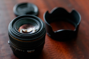 Sigma 30mm f/1.4 EX DC HSM Canon EF-S (2 foto / 3)