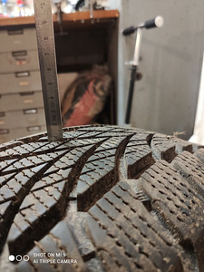 Шины/Rehvid 215/65 R16 (2 фото из 3)
