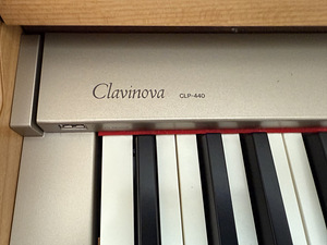 Yamaha Clavinova CLP-440 + tool (2 foto / 3)