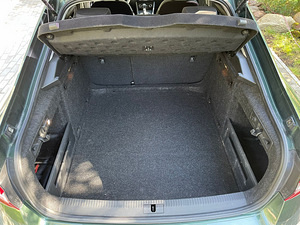 Škoda Superb (6 foto / 6)