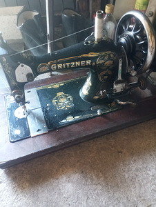 Швейная машина GRITZNER