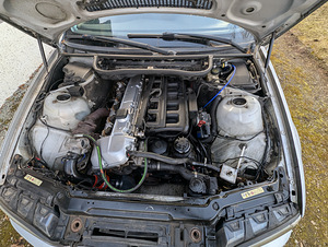 BMW 323ci turbo tervikuna varuosadeks (6 foto / 10)