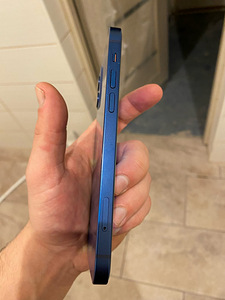 Apple iPhone 12 64GB (2 foto / 7)
