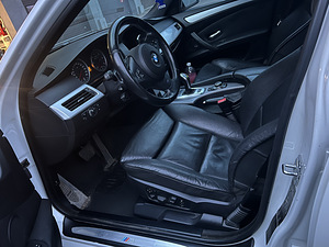 BMW 530d LCI M-Pakett (10 foto / 15)