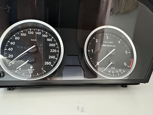 Приборная панель BMW e70 e71 M50d (3 фото из 3)