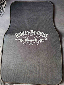 Uued Harley Davidson auto põrandamatid (3 foto / 7)