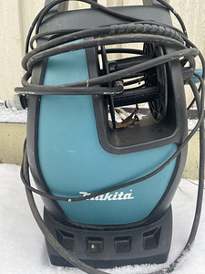 Makita survepesur HW111 (4 foto / 4)