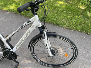 28" Merida Crosway 40 lady (2 foto / 5)