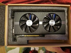 Sapphire Nitro+ RX570 8GB Radeon GPU videokaart (3 foto / 3)
