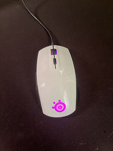 Asus Vivobook + мышь steelseries (6 фото из 7)