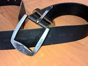 Diesel Size 90 W32 100 cm (1 foto / 3)