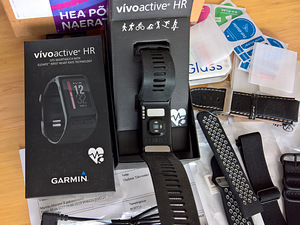Garmin Vivoactive HR GPS (5 foto / 10)