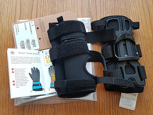 Dainese Men's Hector Wristguard (3 foto / 8)