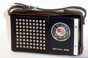 Nahkkohver kaasaskantavale raadiole "Neywa-402" (1975-) (3 foto / 4)