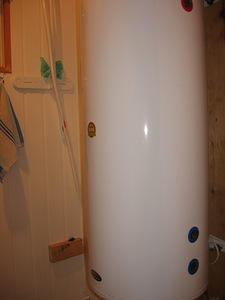 Elektriboiler soojavahetiga (3 foto / 4)