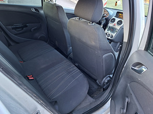 Opel Corsa D (5 фото из 10)