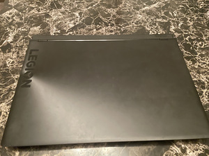Lenovo Legion Y530 (i5-8300H, GTX 1060 6GB, 24GB RAM) (2 foto / 2)