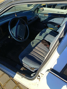 Mercury sable (9 foto / 10)