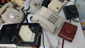 Retro telefon,kaamera (3 foto / 8)