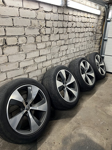 21" 5x112 Audi Q7 S-Line org. veljed + suverehvide (1 foto / 8)