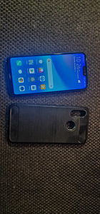 Huawei P20 lite + чехол (1 фото из 3)