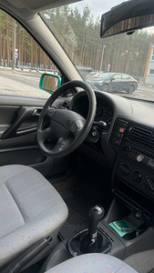 Volkswagen Polo (13 foto / 14)