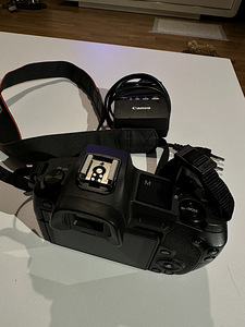 Canon EOS R body (2 foto / 3)