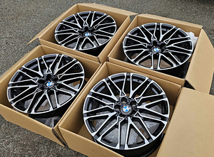 Диски R20 5x120 BMW x5 x6 M style f15 f16 e70 e71 (2 фото из 6)