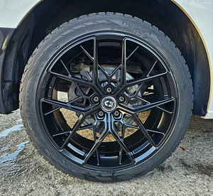 Диски R19 5x108 Citroen Jumpi + шипованные шины - новые (2 фото из 7)