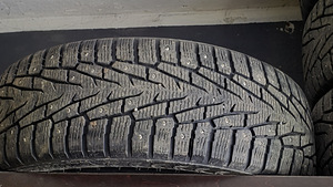 R18 rehvid 235 55 18 nokian 8mm 4tk (1 foto / 2)