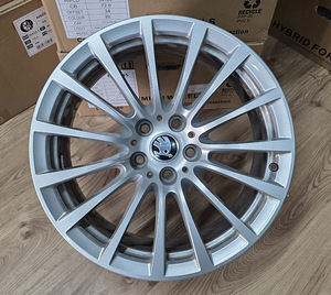 R18 veljed 5x112 Sobib BMW, Audi, Seat, Skoda, MB nagu uued (9 foto / 10)