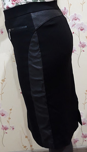 Чёрная тёплая юбка (Испания), размер 38