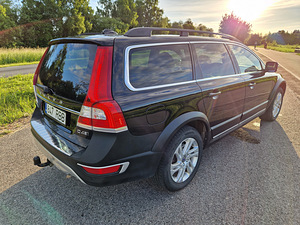 VOLVO XC70 AWD CLASSIC INTELLI SAFE MY16 2.4 D4 133kW (4 foto / 15)