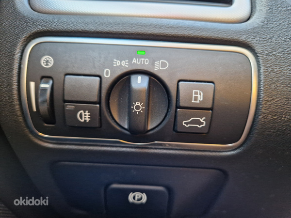 VOLVO XC70 AWD CLASSIC INTELLI SAFE MY16 2.4 D4 133kW (фото #14)