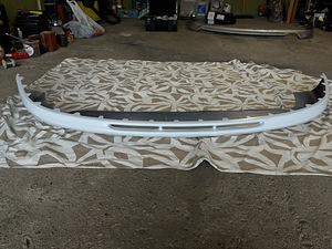 Lip spoiler VW golf V(votex maxton design)