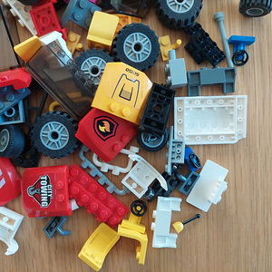 Lego auto ehitamise stardikomplekt (3 foto / 4)