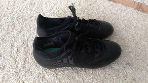 Обувь adidas, стр. 35.5 (2 фото из 3)
