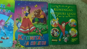 Детские книги (3 фото из 3)