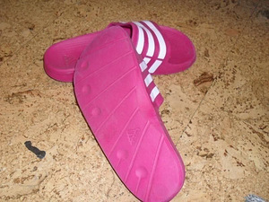 Adidas Шлепанцы (2 фото из 2)