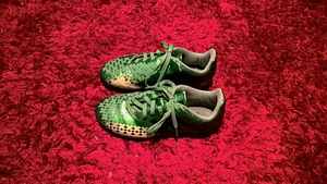 Adidas jalkajalanõud,s.34 (1 foto / 3)
