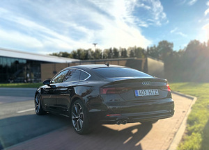 Audi A5 Sportpack 3.0 160kW (10 foto / 11)