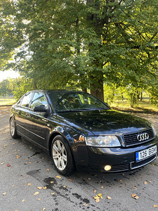 Продам Audi A4 1.8T механика (2 фото из 5)