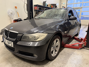 На запчасти e91 pre fl 325i (4 фото из 6)