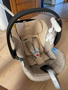Cybex Aton 5 + изофикс (3 фото из 4)