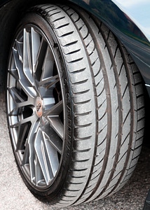 Mazda 6 AWD 2.2 R4 129kW (13 foto / 15)