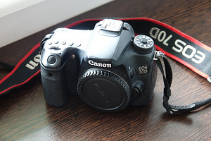 Canon Eos 70D (2 foto / 5)