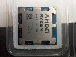 AMD Ryzen 9 9950X AM5 (1 foto / 2)