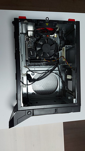 Nightblade 3 VR7RC i5-7400, 2x8GB (2 foto / 3)
