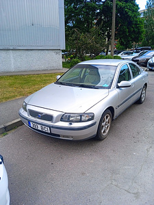 Volvo S60 manual (2 foto / 7)