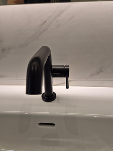 Valamukapp Villeroy & Boch “Subway 3.0” + Segisti Hansgrohe (7 foto / 8)